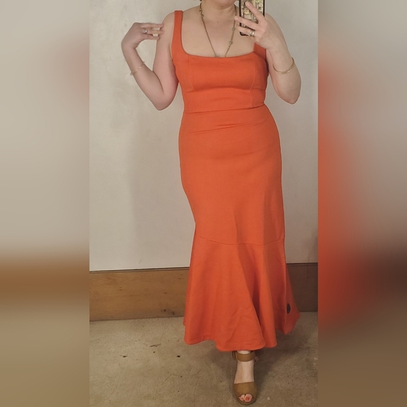 Ariana asymmetrical ruffle hem dress NWT - Picture 5 of 7